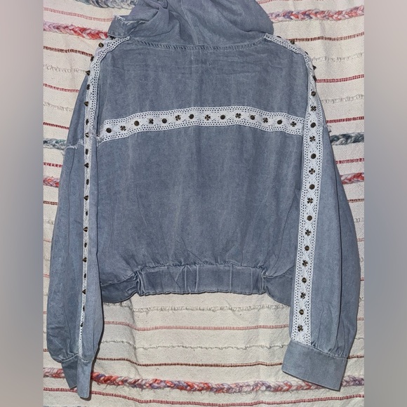 POL Blue Jean Jacket with Lace Details - NWOT - Picture 6 of 8
